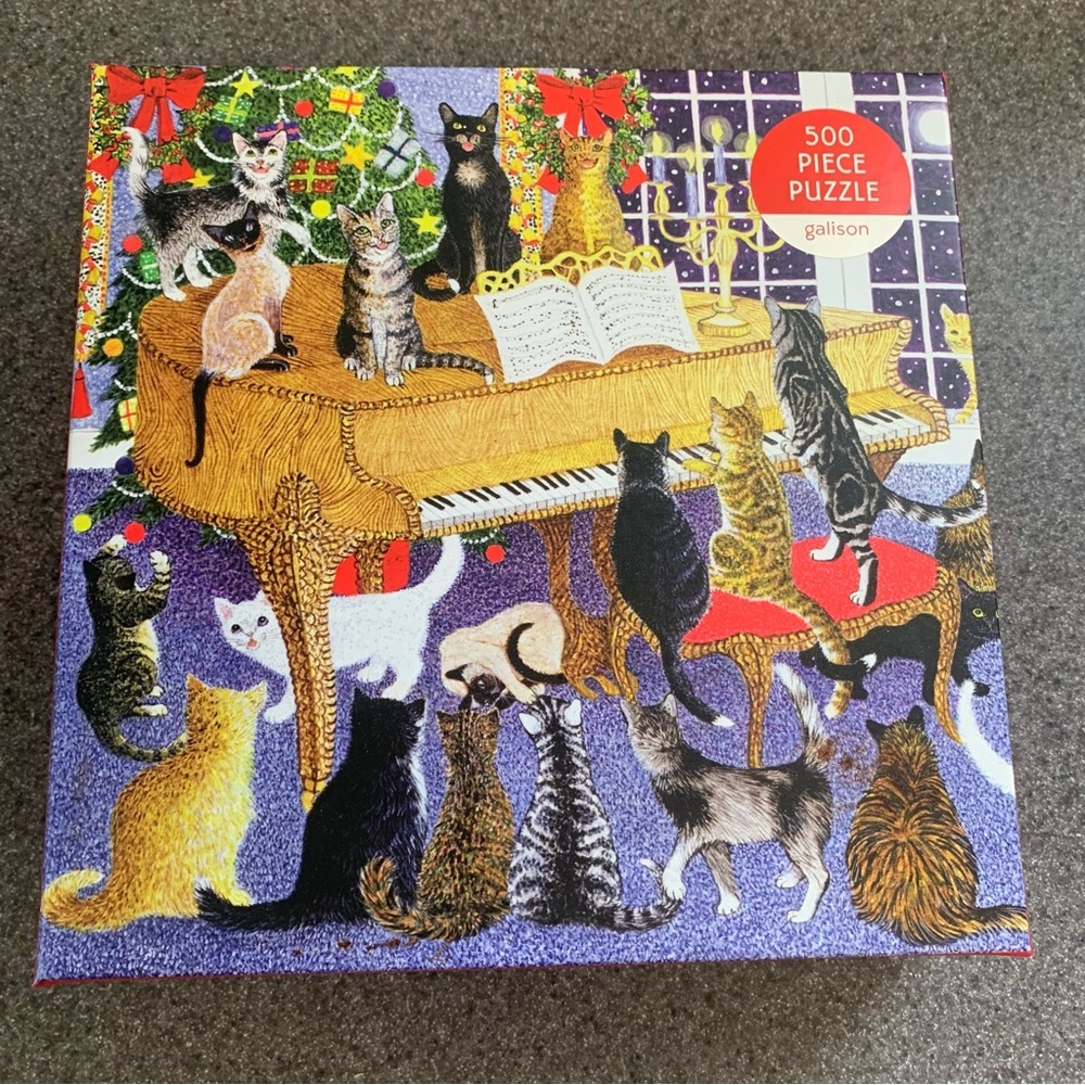 New Galison Christmas Chorus 500-piece jigsaw puzzle 20" x 20" when assembled
